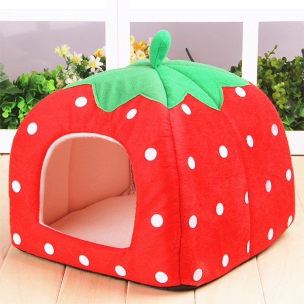 Strawberry Shaped Foldable Short Plush Pet House Nest, Size: M�����...